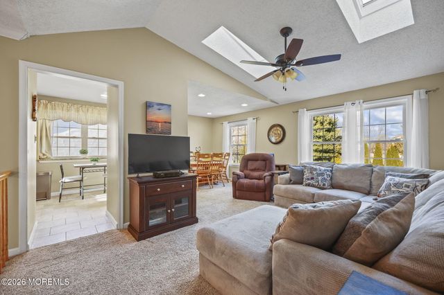 48 Hedgewood Road, Howell, NJ 07731