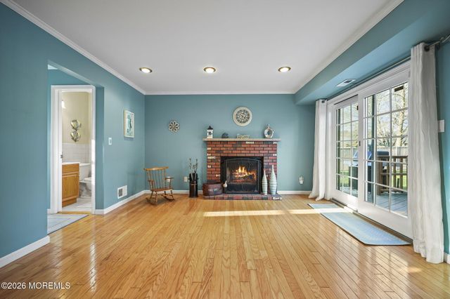 48 Hedgewood Road, Howell, NJ 07731