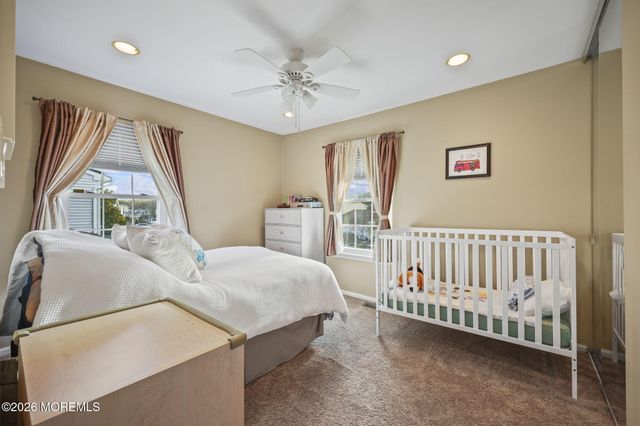 48 Hedgewood Road, Howell, NJ 07731