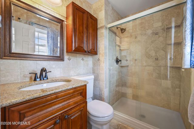 48 Hedgewood Road, Howell, NJ 07731