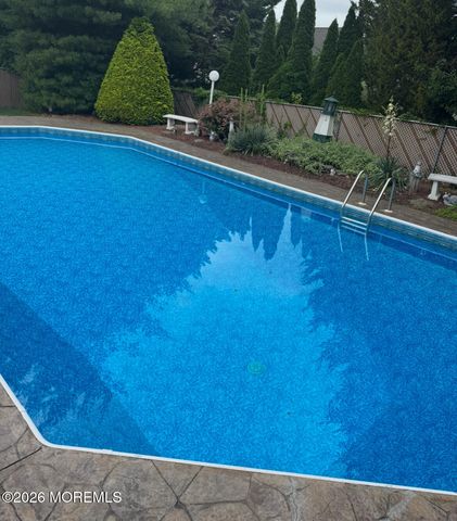 48 Hedgewood Road, Howell, NJ 07731