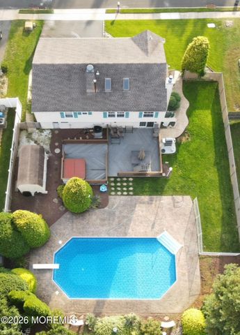 48 Hedgewood Road, Howell, NJ 07731