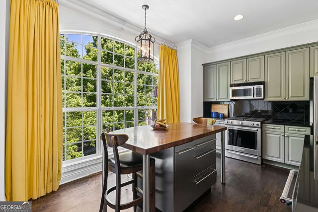 2690 Rivers Edge Drive NE, Atlanta, GA 30324