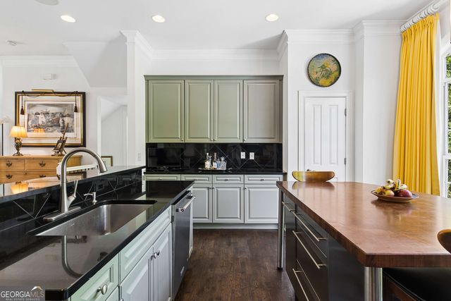 2690 Rivers Edge Drive NE, Atlanta, GA 30324