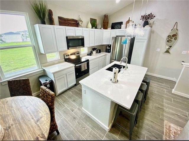 15126 Boca Grandi Dr, Corpus Christi, TX 78418