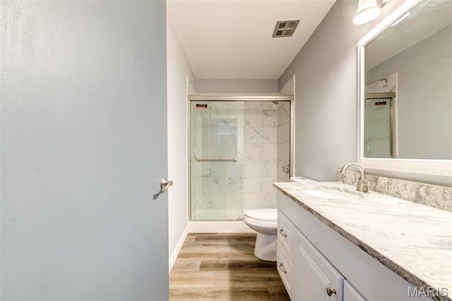 3126 Carnaby Lane C, Bridgeton, MO 63044