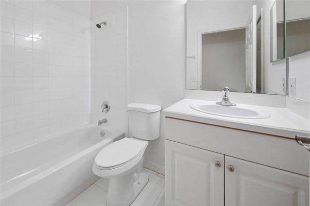 2371 CALEDONIAN STREET, Clermont, FL 34711