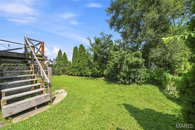 2 S Dellwood Avenue, Dellwood, MO 63135