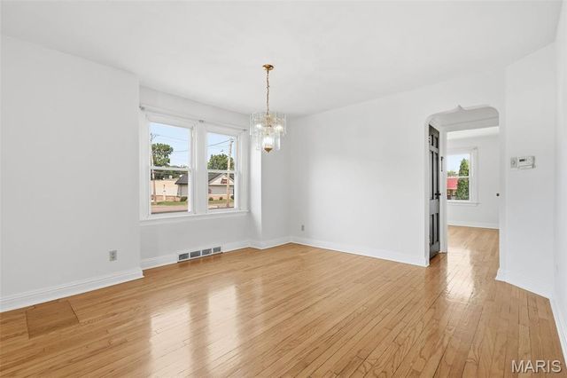 2 S Dellwood Avenue, Dellwood, MO 63135