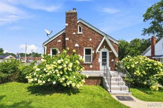 2 S Dellwood Avenue, Dellwood, MO 63135