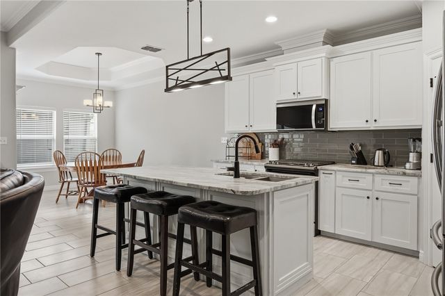19 Willow Bend St. St, Corpus Christi, TX 78413
