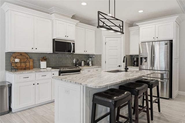 19 Willow Bend St. St, Corpus Christi, TX 78413