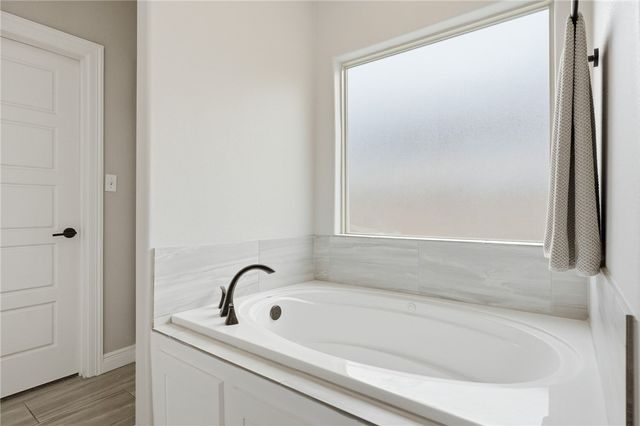 19 Willow Bend St. St, Corpus Christi, TX 78413