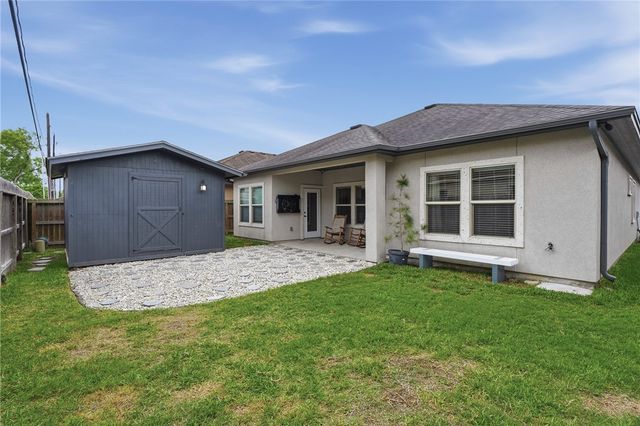 19 Willow Bend St. St, Corpus Christi, TX 78413