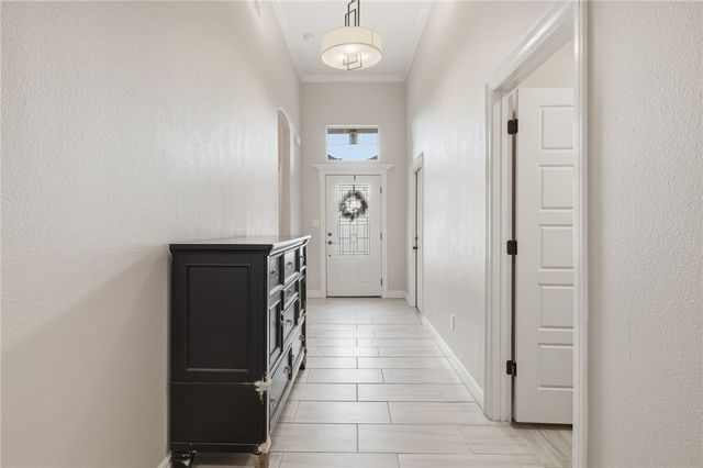 19 Willow Bend St. St, Corpus Christi, TX 78413