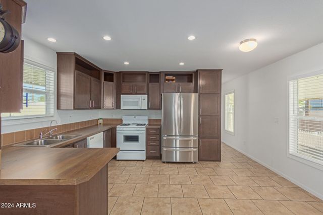 5201 W CAMELBACK Road A187, Phoenix, AZ 85031