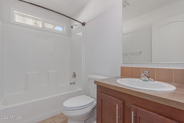 5201 W CAMELBACK Road A187, Phoenix, AZ 85031