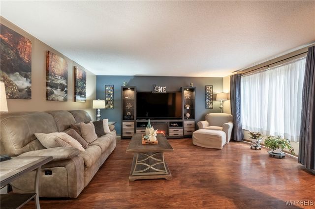 247 Le Havre Drive, Cheektowaga, NY 14227