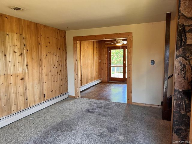 27 W Tiana Road A, Hampton Bays, NY 11946