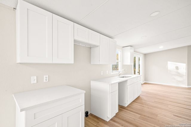 5246 SAVANNAH WAY, Von Ormy, TX 78073