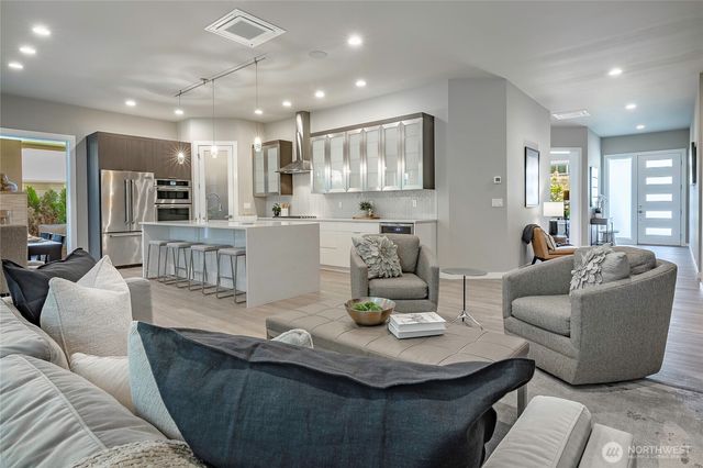 5475 Wood Duck Loop, Blaine, WA 98230