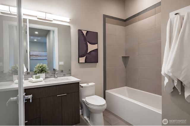 5475 Wood Duck Loop, Blaine, WA 98230