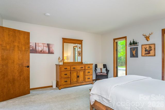 22 Dalonigei Court, Brevard, NC 28712