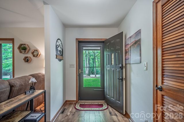 22 Dalonigei Court, Brevard, NC 28712