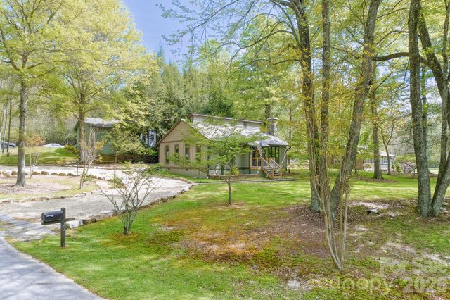 22 Dalonigei Court, Brevard, NC 28712