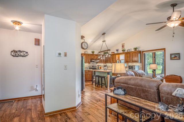 22 Dalonigei Court, Brevard, NC 28712