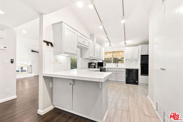 16320 Gledhill Street, North Hills, CA 91343