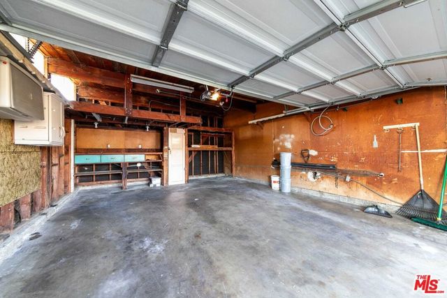 16320 Gledhill Street, North Hills, CA 91343
