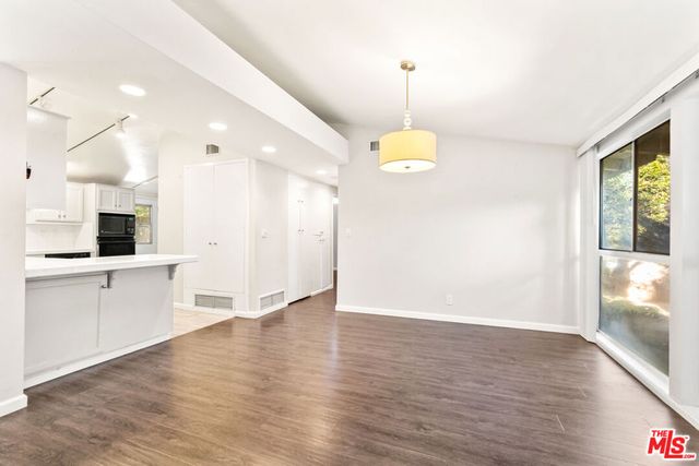 16320 Gledhill Street, North Hills, CA 91343
