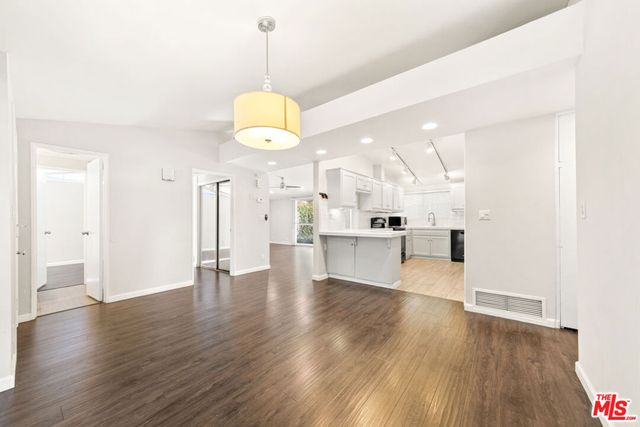 16320 Gledhill Street, North Hills, CA 91343