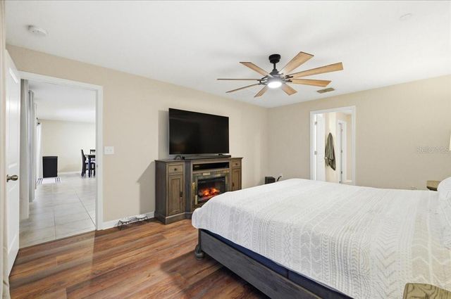 936 ZONE TAILED HAWK PLACE, Ruskin, FL 33570