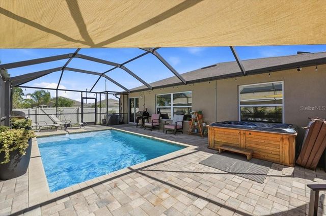 936 ZONE TAILED HAWK PLACE, Ruskin, FL 33570