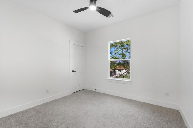 123 S Virginia Avenue, La Porte, TX 77571