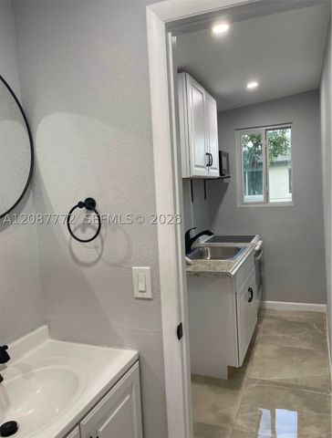 340 SW 31st Ave 1, Fort Lauderdale, FL 33312