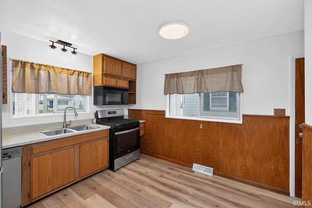 2023 Delaware Street, Mishawaka, IN 46544