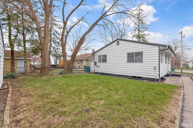 2023 Delaware Street, Mishawaka, IN 46544