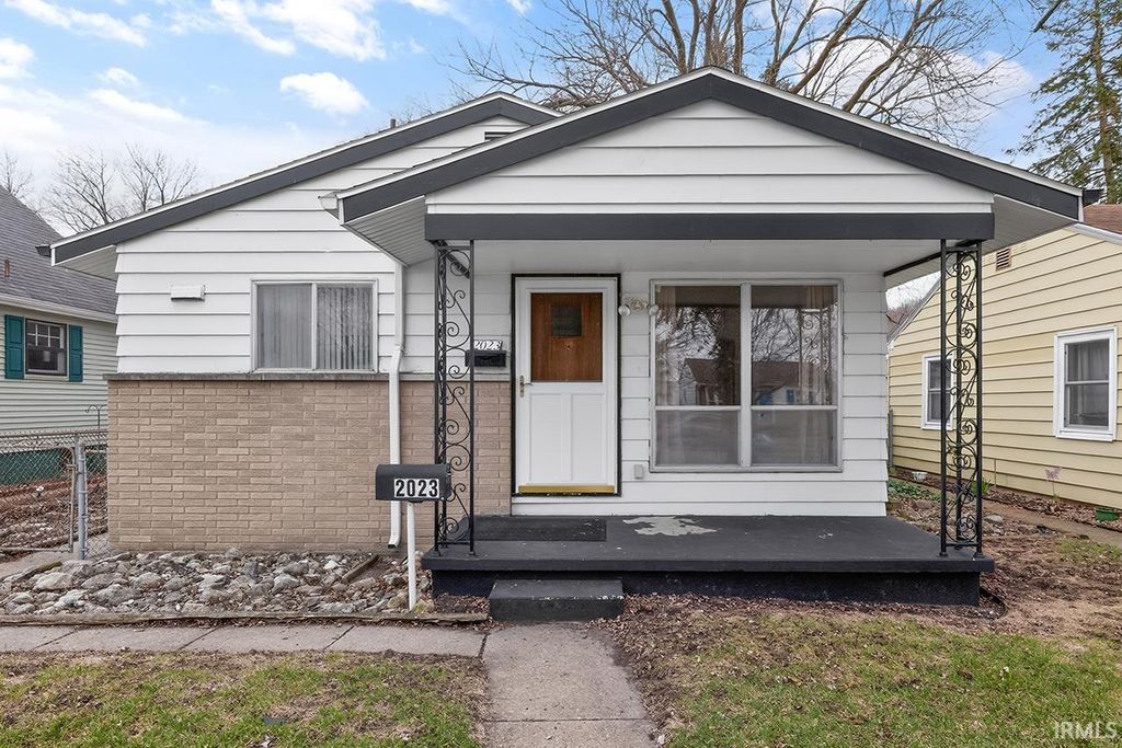 2023 Delaware Street, Mishawaka, IN 46544