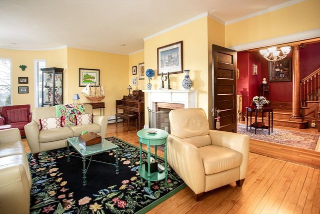 1231 Robeson St, Fall River, MA 02720