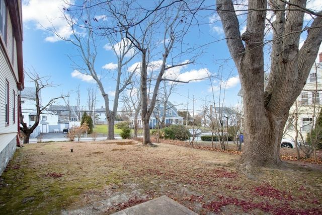 1231 Robeson St, Fall River, MA 02720