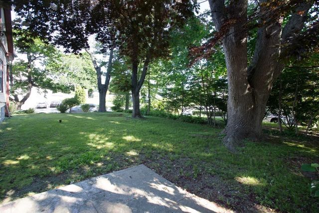 1231 Robeson St, Fall River, MA 02720