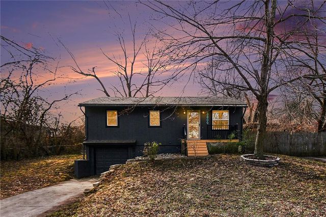 3809 E 96th Street, Kansas City, MO 64137