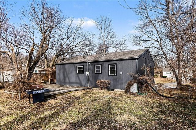 3809 E 96th Street, Kansas City, MO 64137