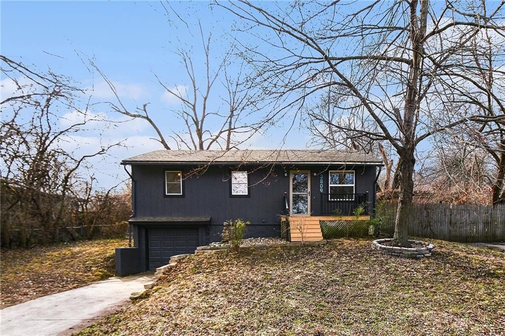 3809 E 96th Street, Kansas City, MO 64137