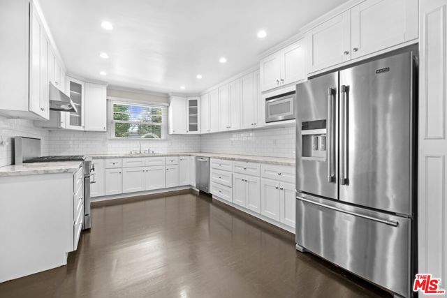 5525 Matilija Avenue, Sherman Oaks, CA 91401
