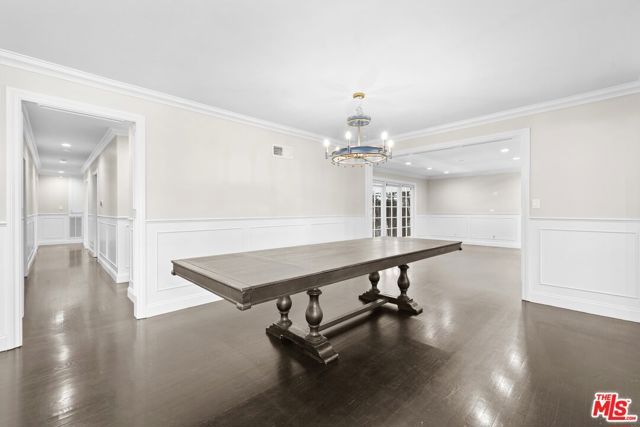 5525 Matilija Avenue, Sherman Oaks, CA 91401