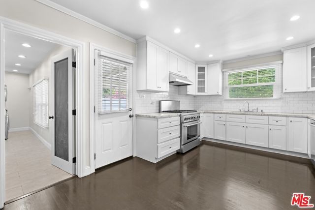 5525 Matilija Avenue, Sherman Oaks, CA 91401
